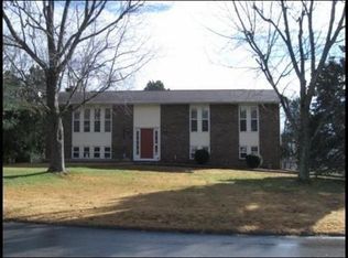 1004 Brantley Dr, Knoxville, TN 37923