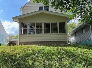 1071 Matilda St, Saint Paul, MN 55117