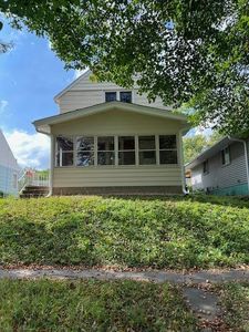 1071 Matilda St, Saint Paul, MN, 55117