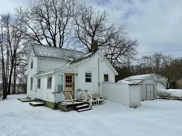 3593 S Maple Island Rd, Hesperia, MI 49421