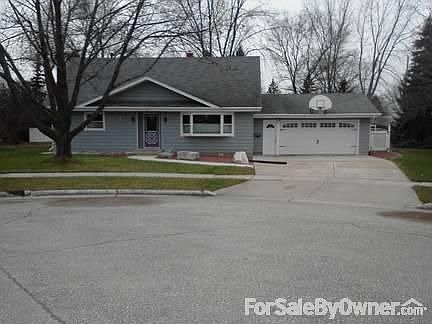 Beautiful home on quiet Cul de sac.