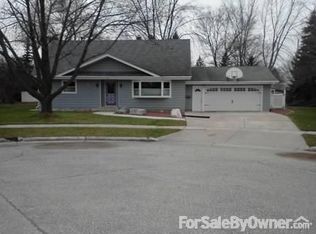 52 Lallier Ln, Fond Du Lac, WI 54935