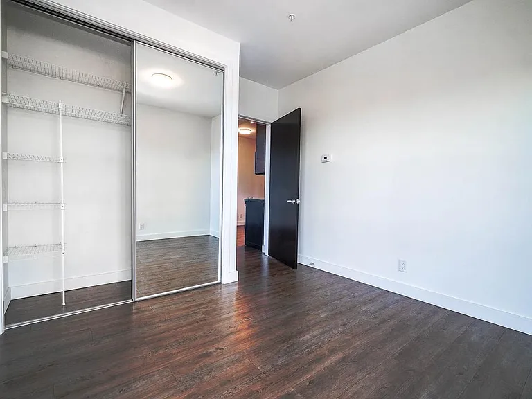 3185 Tillicum Rd — Photo 24