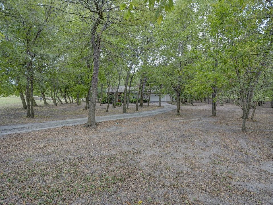 1st image of 282 Burkhalter Ln