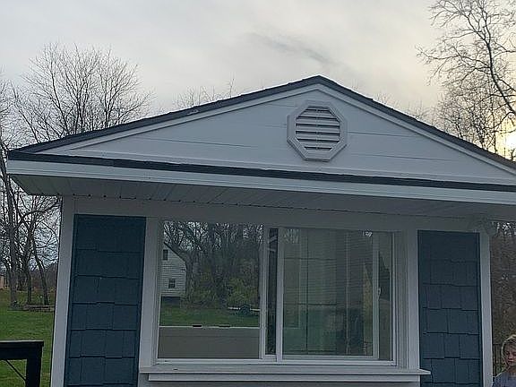 Front view Pool house