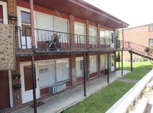 367 Heathland Dr #367, Bristol, VA 24201