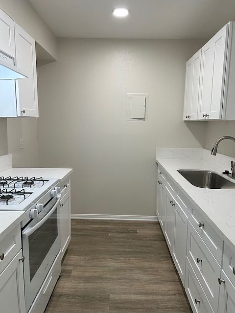 1st image of 96 Aliso Ln