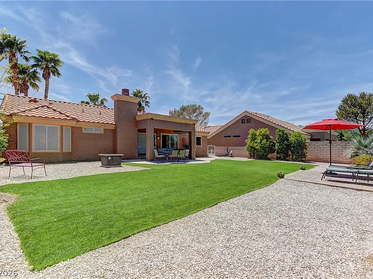 8912 Signal Terrace Dr — Photo 24