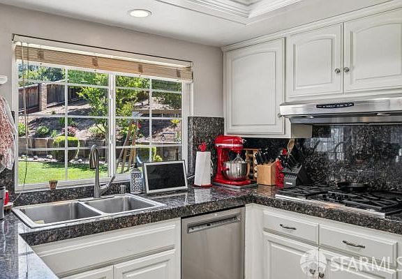 5th image of 4532 Blackburn Ct