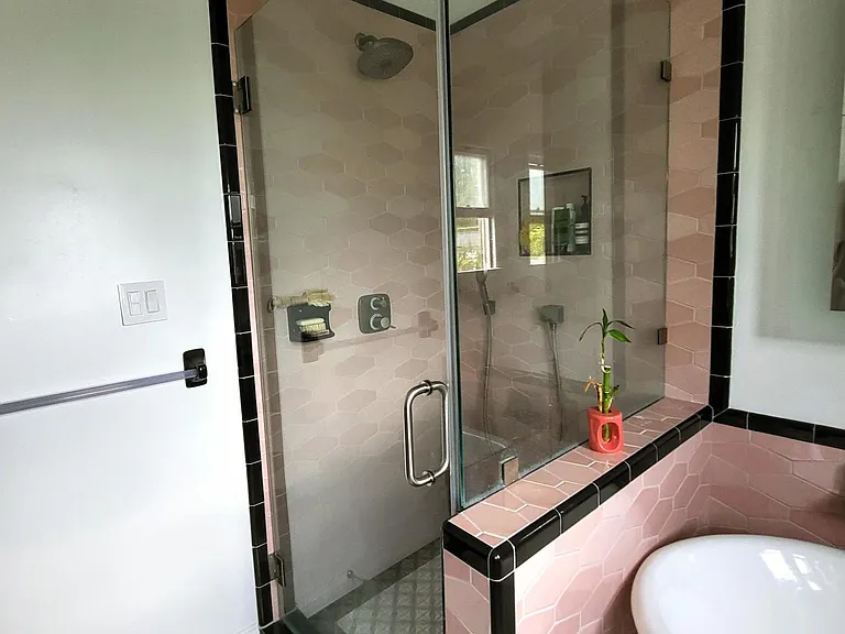 Main Bathroom shower