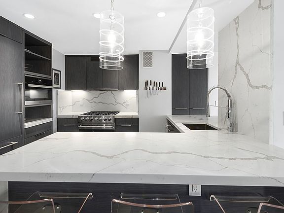 4th image of 530 E 72nd St APT 18B