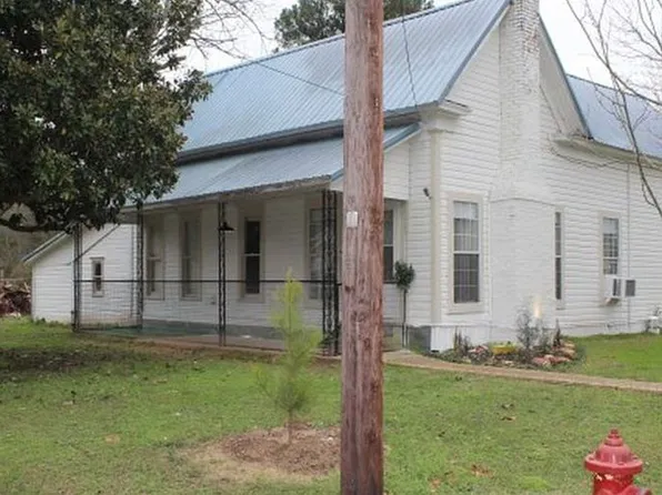 310 E Fannin St, De Kalb, TX 75559