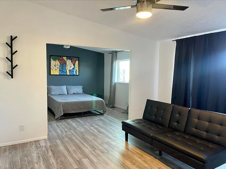 2425 Fir St — Photo 10