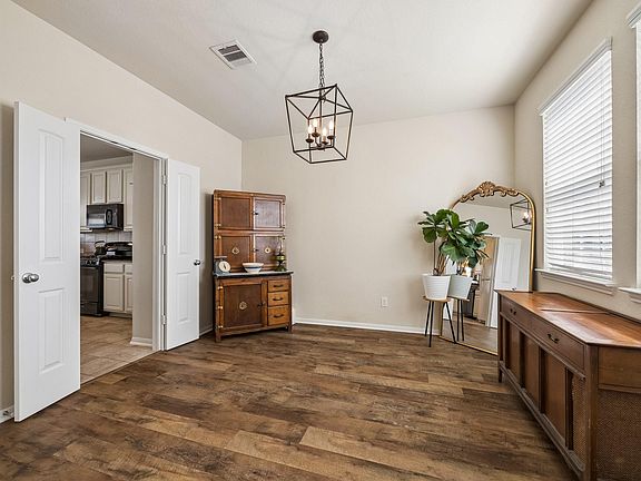 3rd image of 4702 Alluvial Cir
