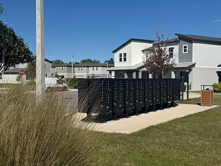 5251 Meredrew Ln — Photo 61