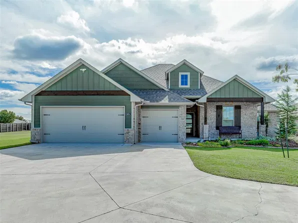 3404 Broadmoore Dr, Moore, OK 73160
