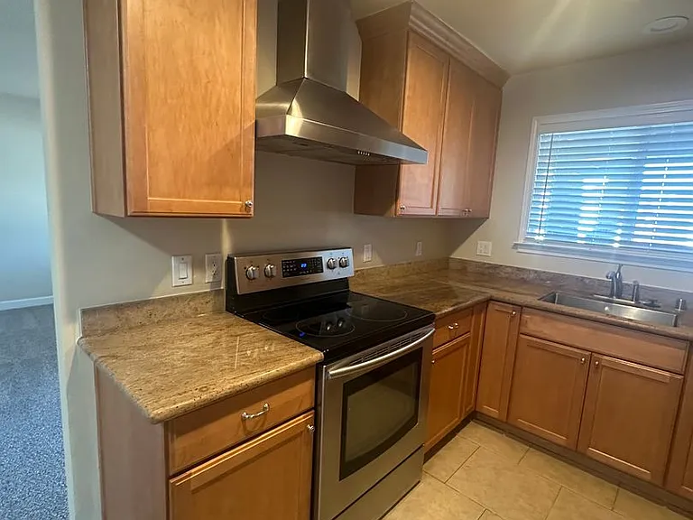 4309 Ross Ave — Photo 9