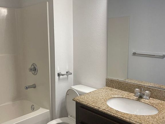 3rd image of 927 Bradley St #8411849