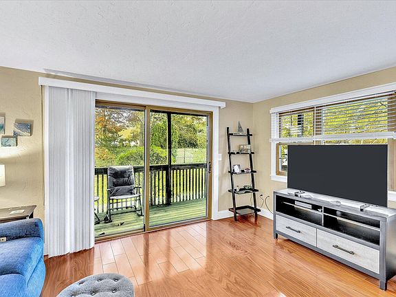 3rd image of 844 Route 28 APT 2A