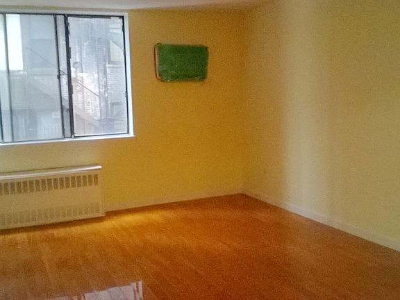 3rd image of 9 E 32nd St APT 7B