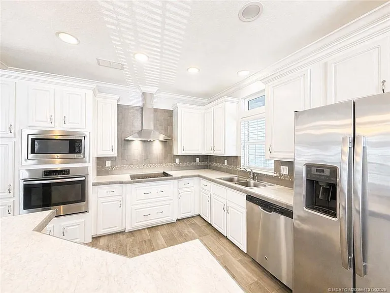 35 NE Nautical Dr — Photo 15