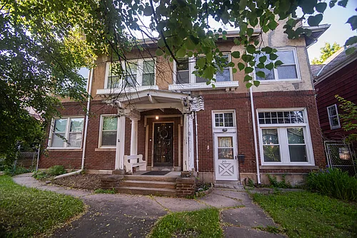 243-245 Sargeant St #2R Photo 1 243-245 Sargeant St #2R Photo 1