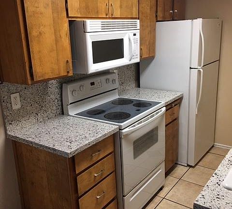 5th image of 1714 T St APT 1
