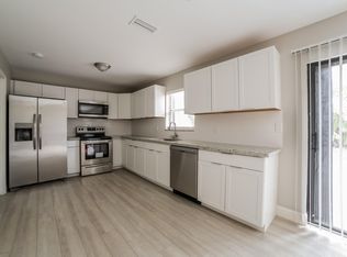 8000 NW 47th St, Lauderhill, FL 33351