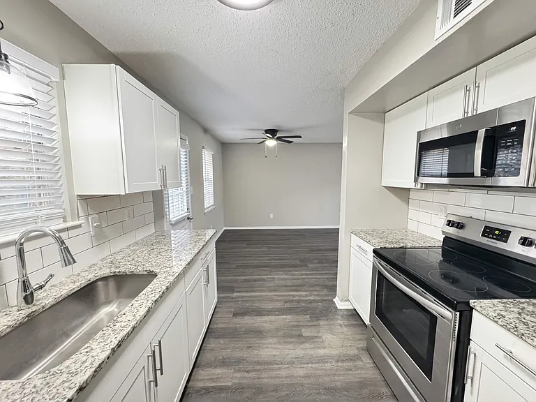 Reserve at Hillcrest — Photo 19