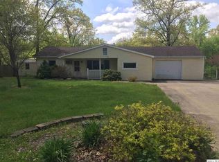 1220 Shady Acres Ln, Quincy, IL 62305