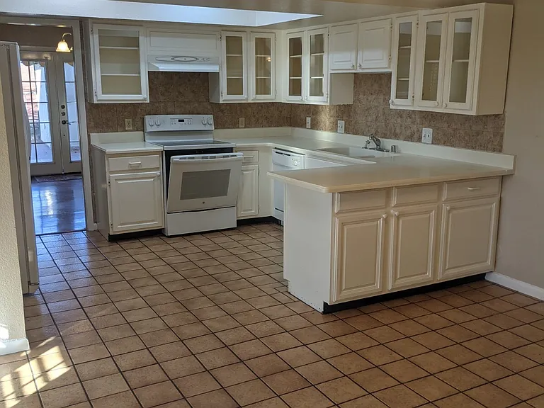 763 Espada Dr — Photo 5