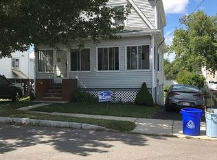 17 Chickatabot Rd, Quincy, MA 02169