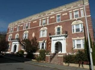 60 Chatham St APT 5, Worcester, MA 01609