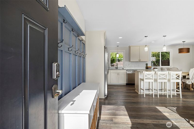 4th image of 520 N 21st Street