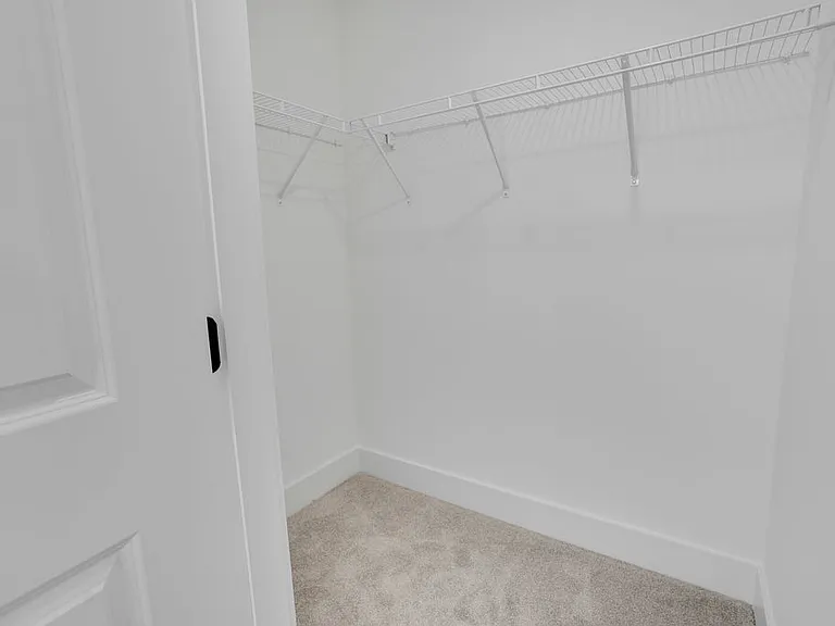 521 S Brady Ave — Photo 22