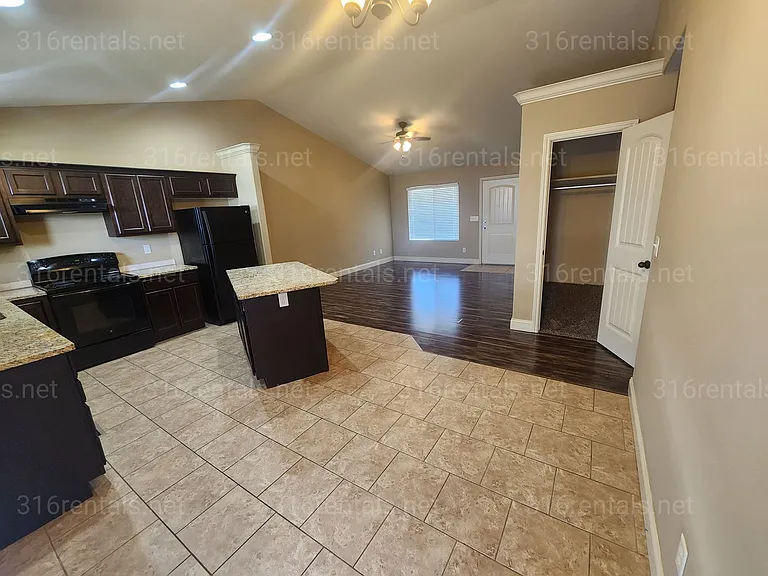 5645 N Lycee Ct — Photo 5
