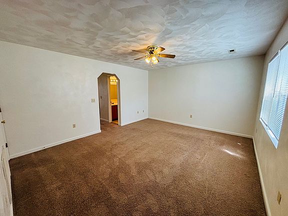 3rd image of 400-490 Harmon Cir SE #470