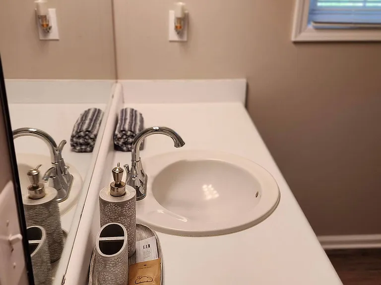 20 Miners Point SE — Photo 21