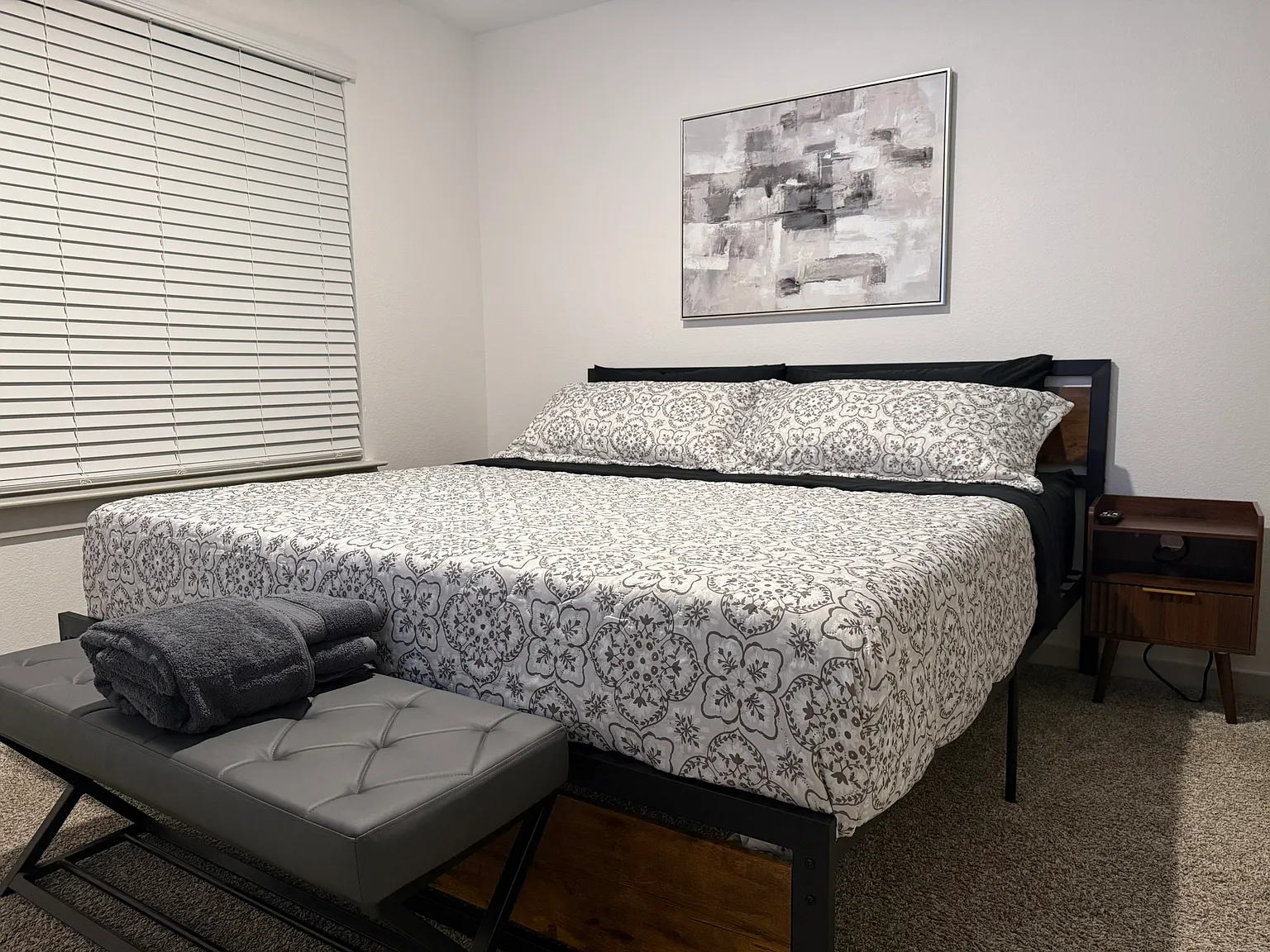 5 bed, 2781 sqft, $4,900 — Photo 3