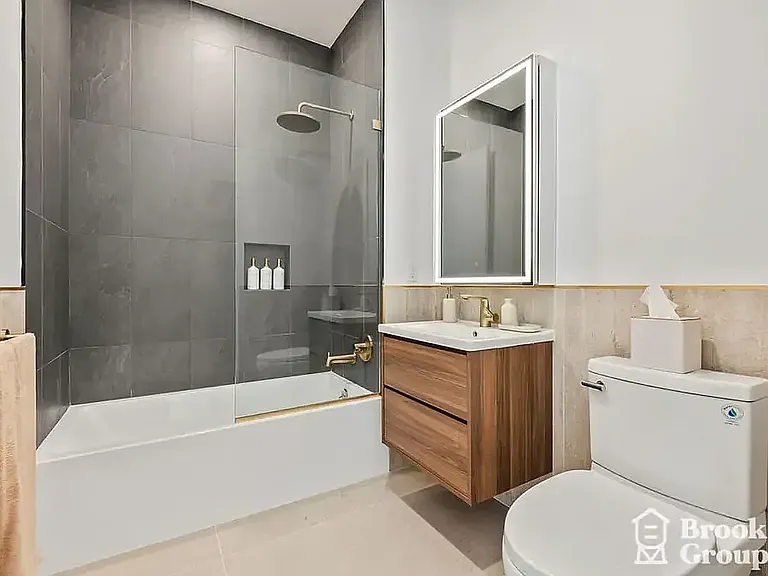 556 Baltic St #904 — Photo 10