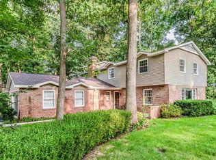 54510 Whispering Oak Dr, Mishawaka, IN