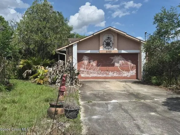2565 E Dorchester Dr, Deltona, FL 32738