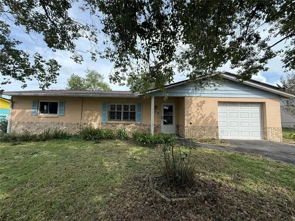474 WINNERS CIRCLE, LADY LAKE, FL 32159