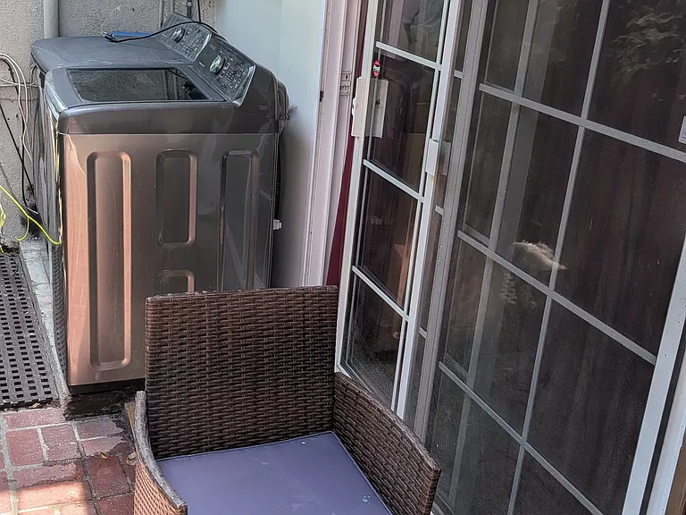823 Maple St #2 — Photo 70