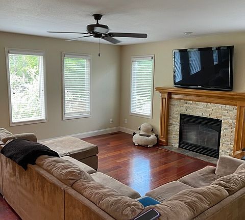 Living room with gas fireplace.