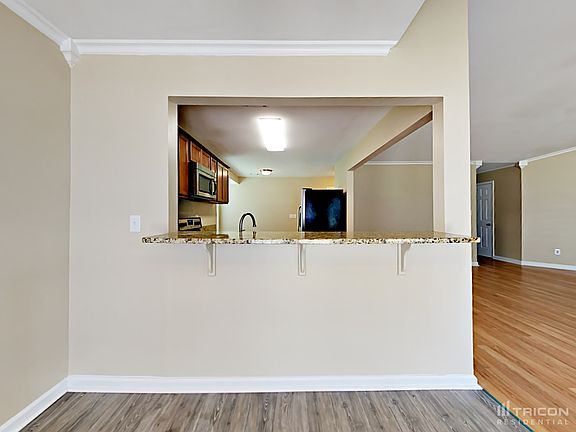 4th image of 125 Birch Creek Cir