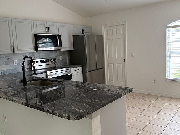 3rd image of 8161 SW 128th Loop