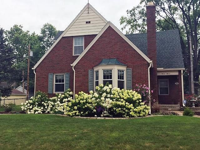 1st image of 1111 E Richwoods Blvd