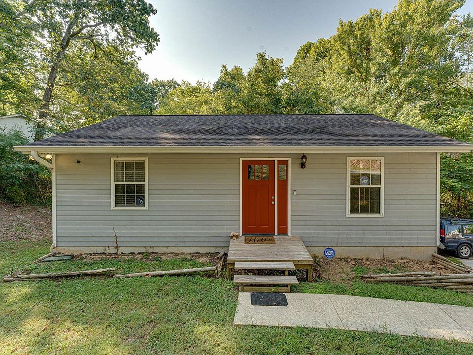 1st image of 402 Fleetwood Dr