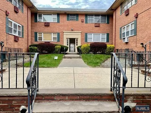 54-60 High St